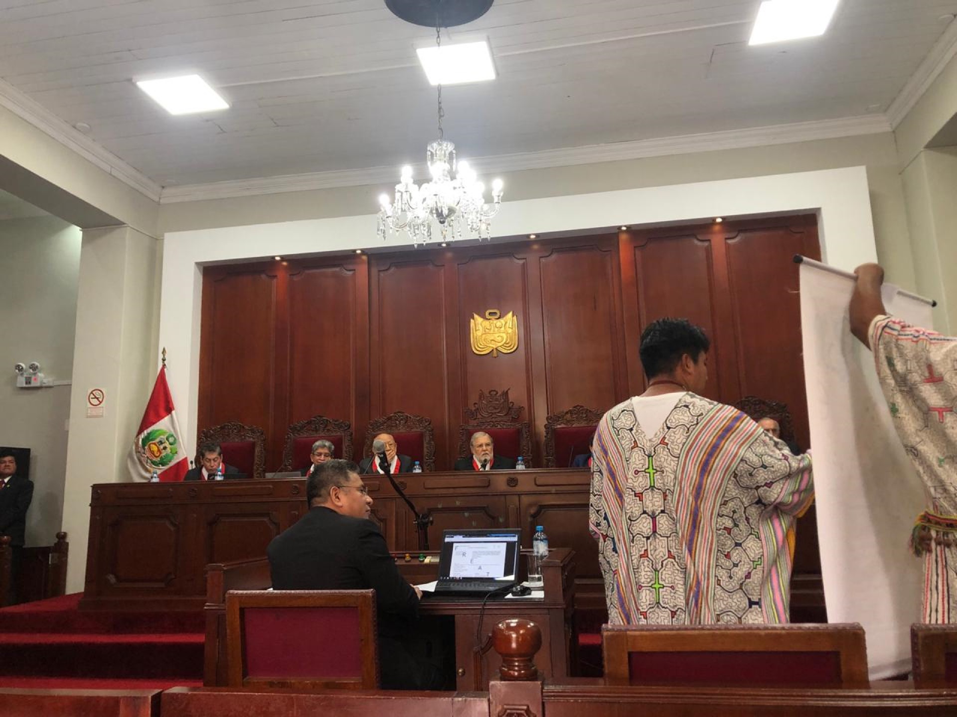 In September 2019, leaders from Santa Clara de Uchunya and FECONAU with legal support from IDL took their land rights struggle before Peru’s highest court, the Constitutional Tribunal. Credit: FECONAU.