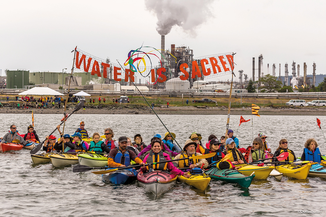 Indigenous Day flotilla, part of the Break Free global protests against fossil fuels. Credit: John Duffy.