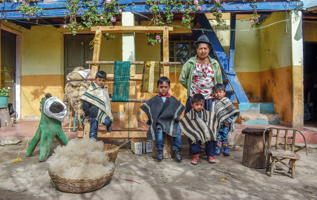 Revitalising a wool fabric based on indigenous knowledge. Credit: Jorge Daniel Lucero.